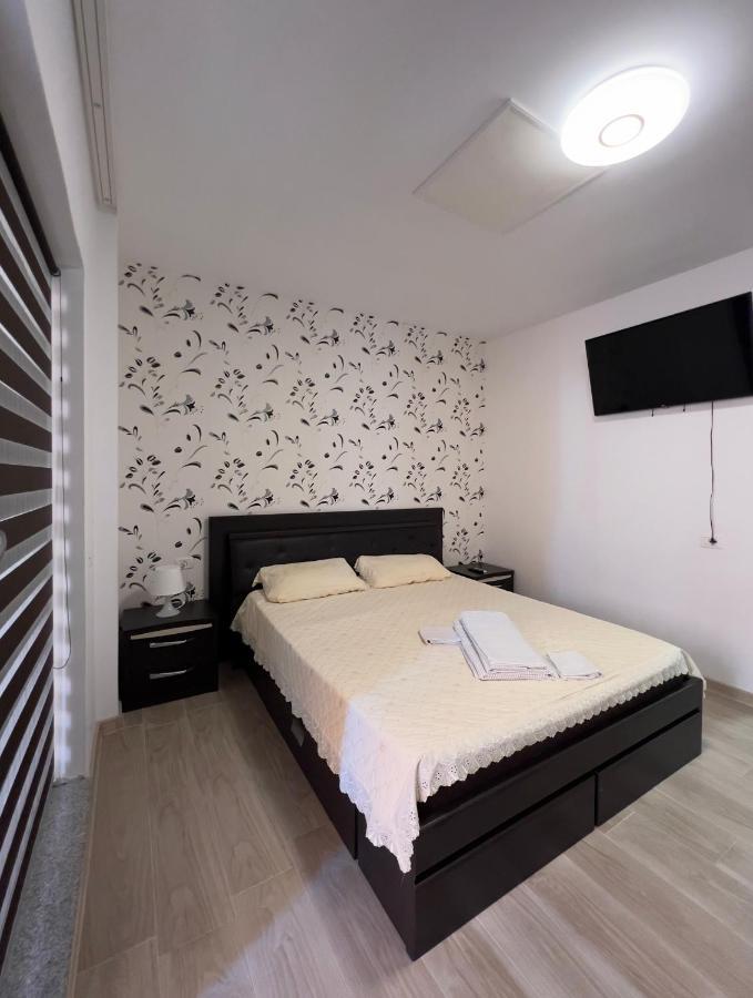 Aniversarium Grand Apartment Navodari Luaran gambar