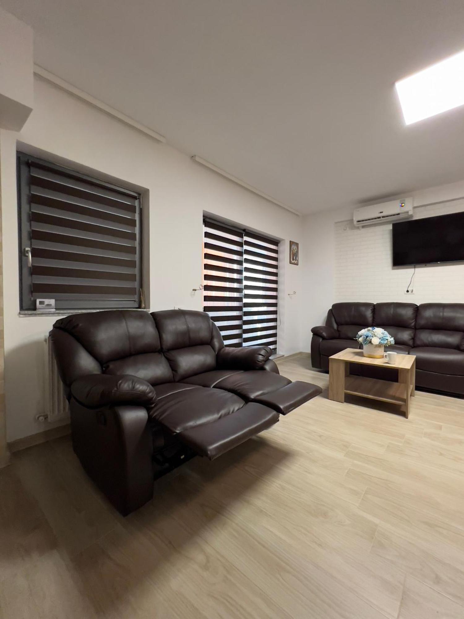 Aniversarium Grand Apartment Navodari Luaran gambar