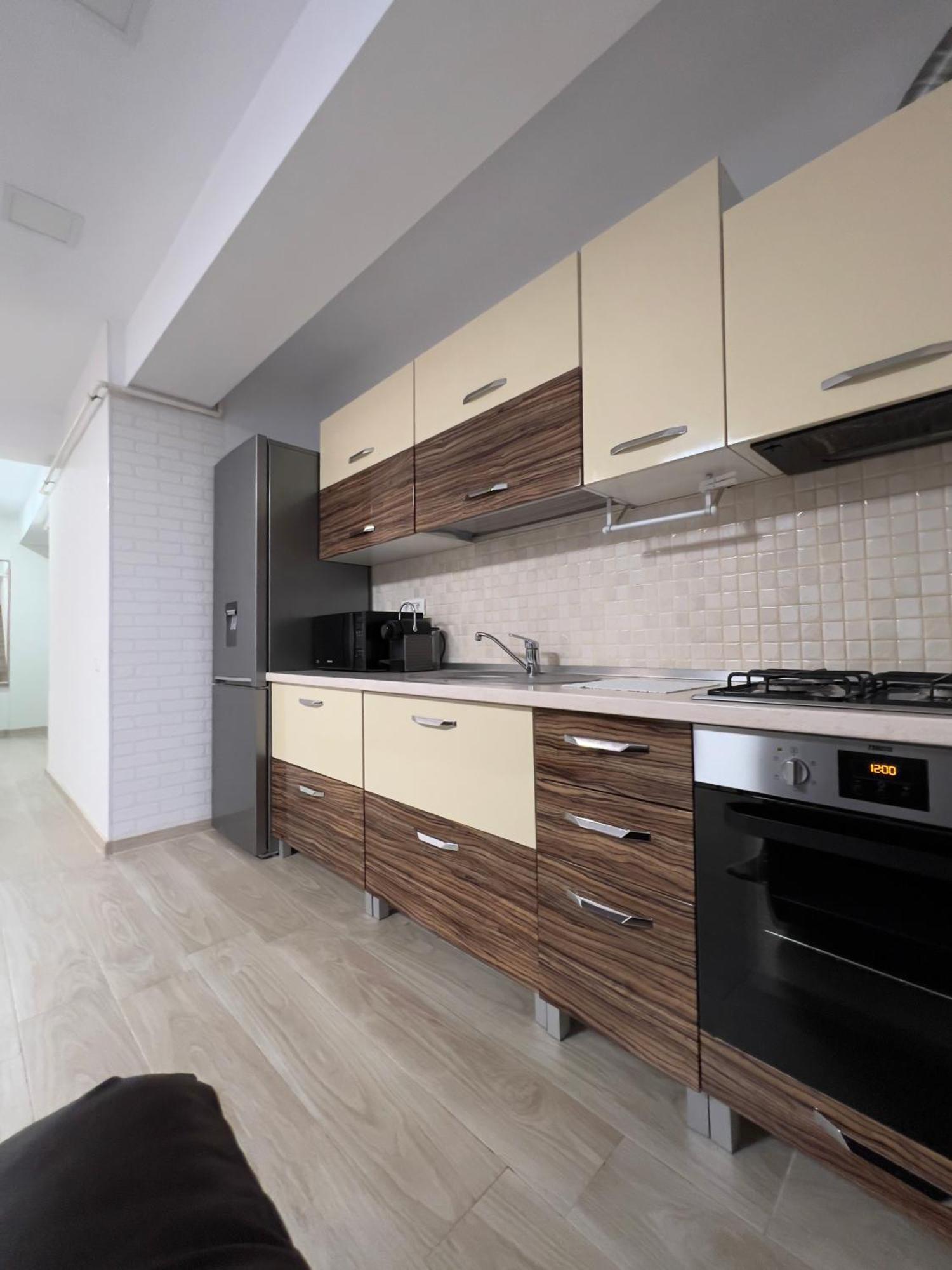 Aniversarium Grand Apartment Navodari Luaran gambar